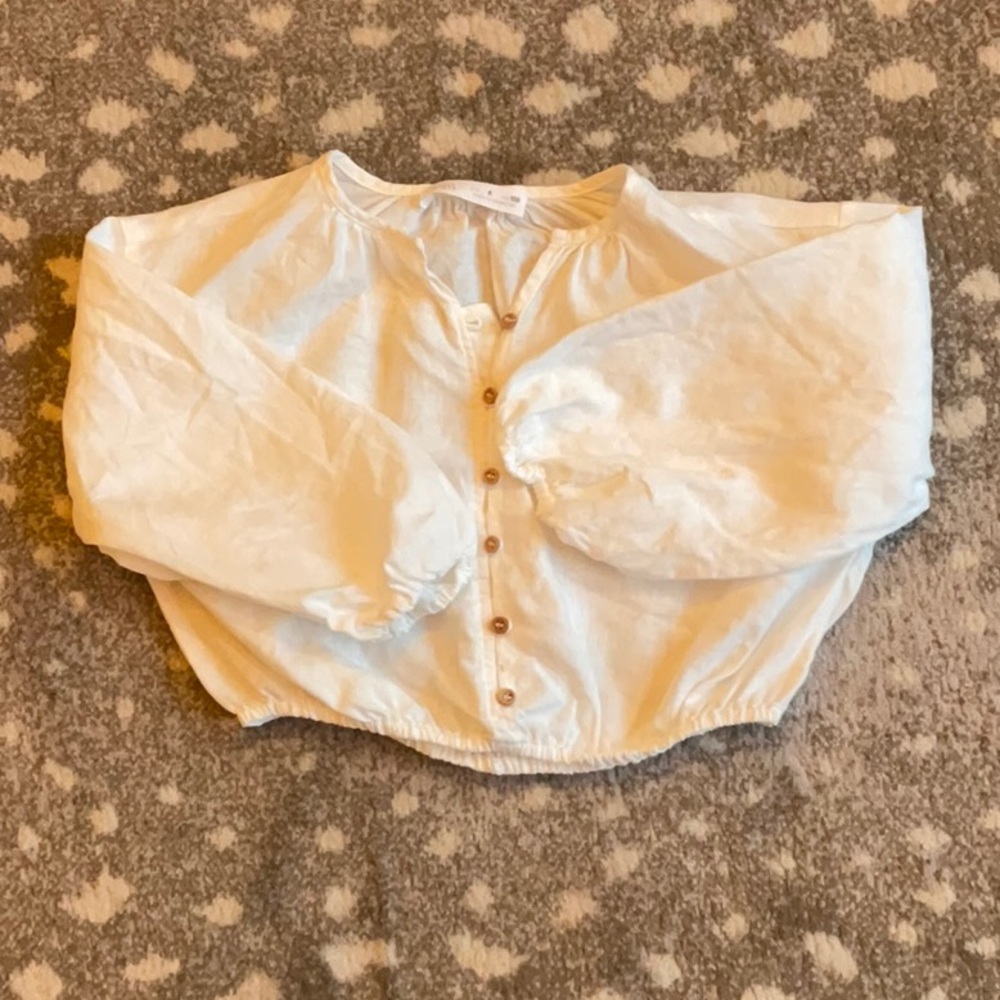 Kids white linen, cropped, button-down, flowy Zara blouse.